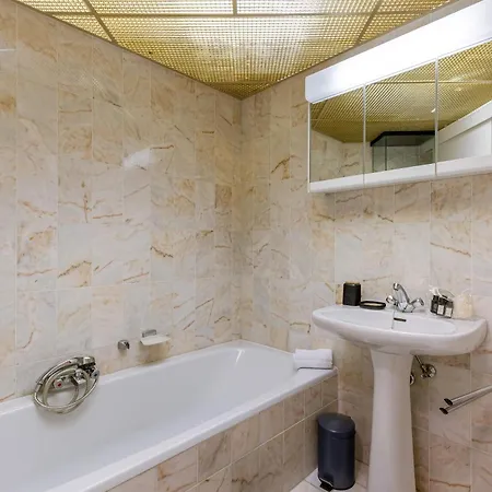 Huswell - Stylish With Sea View Lägenhet