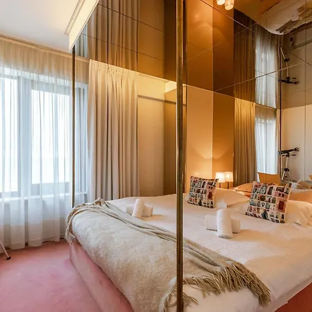 Huswell - Stylish With Sea View